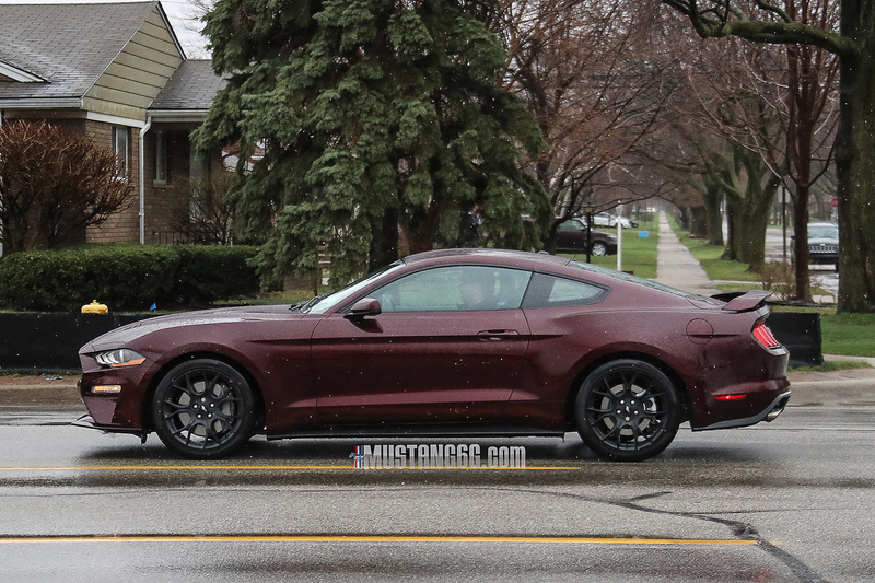 Illustration for article titled The 2018 Mustang looks great